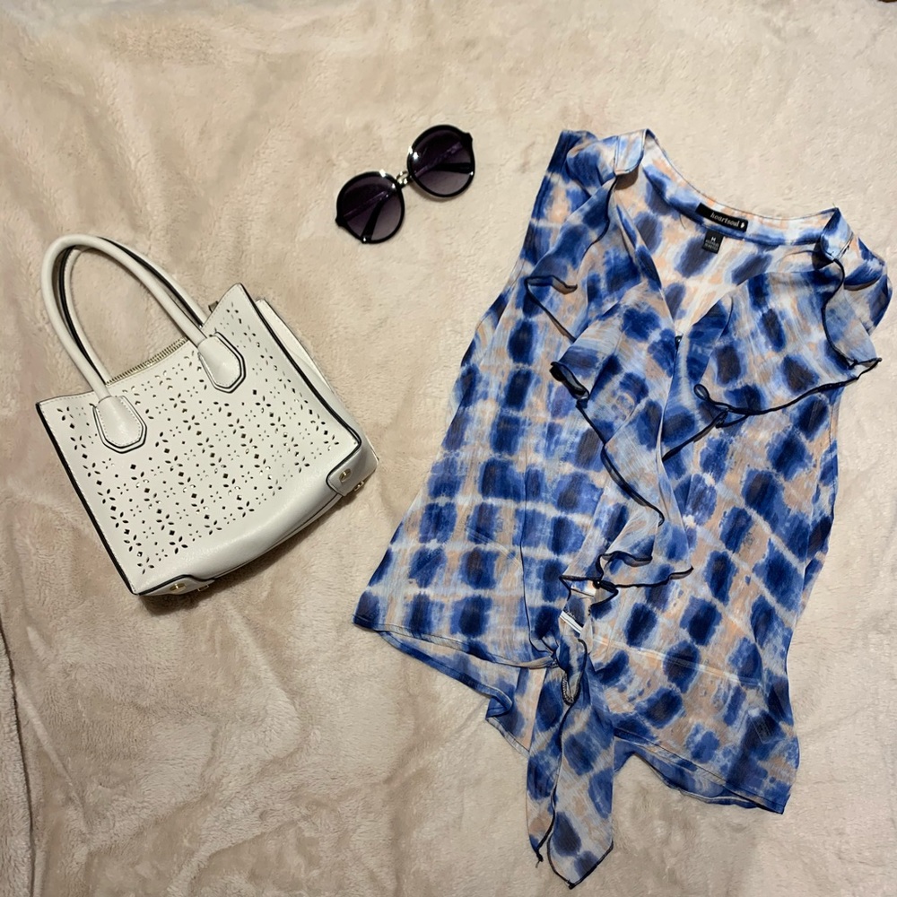 Ruffle multicolored sleeveless blouse